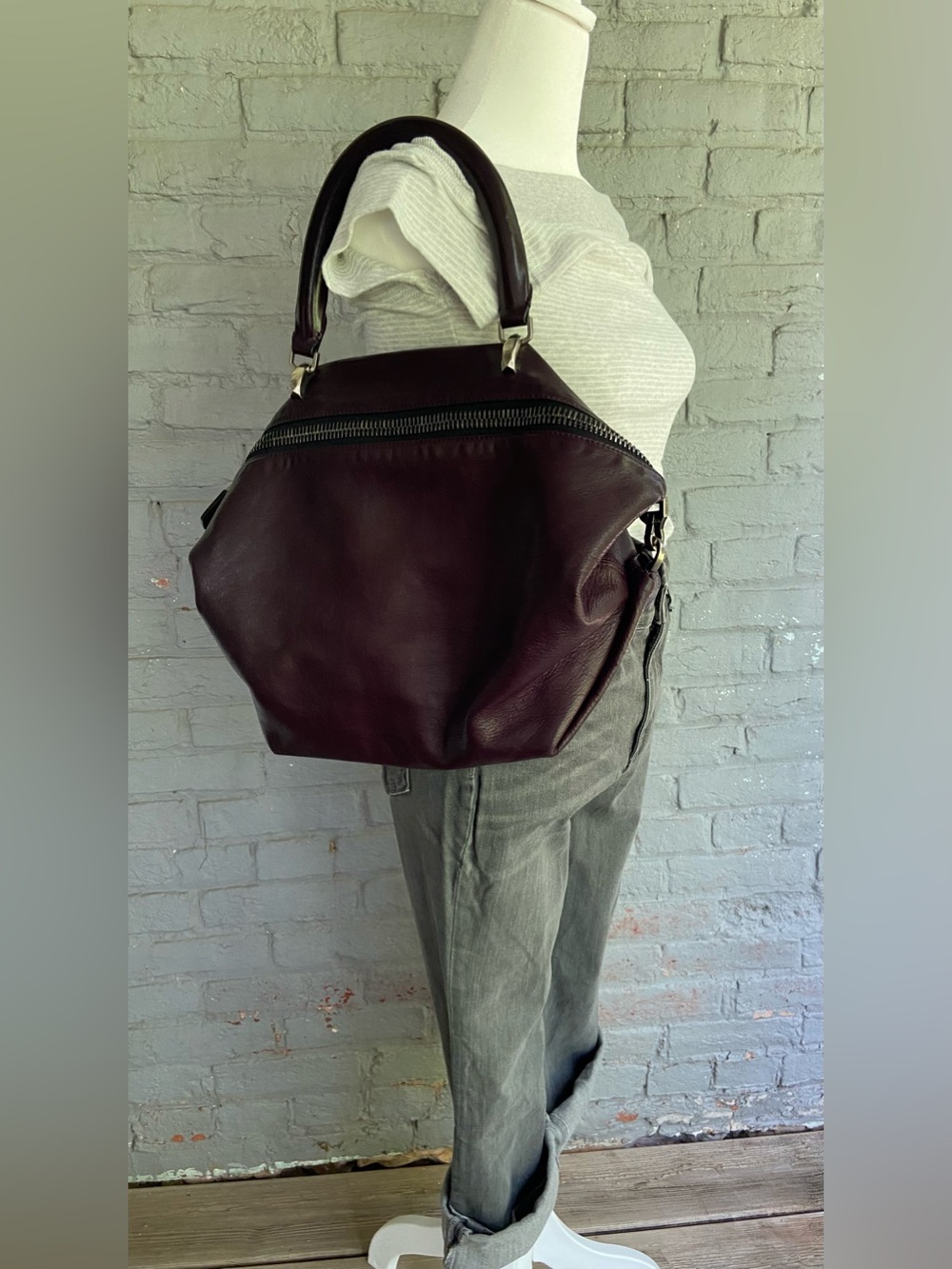BOYY MARTIN CUBE BAG IN BLACK LEATHER